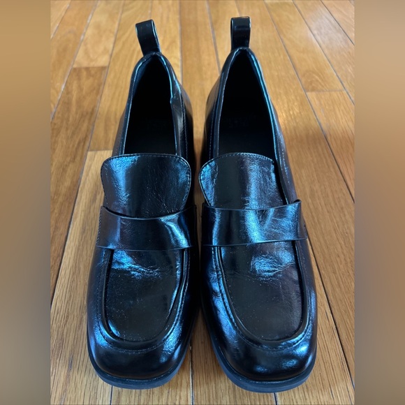 Abercrombie & Fitch A&F Black Block Heeled Loafer Vegan Leather Womens Sz 8 - Picture 1 of 7